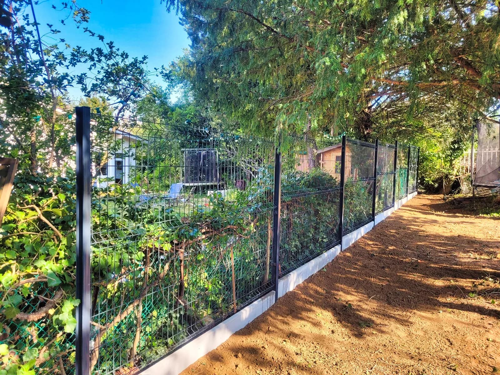 Terrassement d’un terrain en pente — Saint-Didier-au-Mont-d'Or