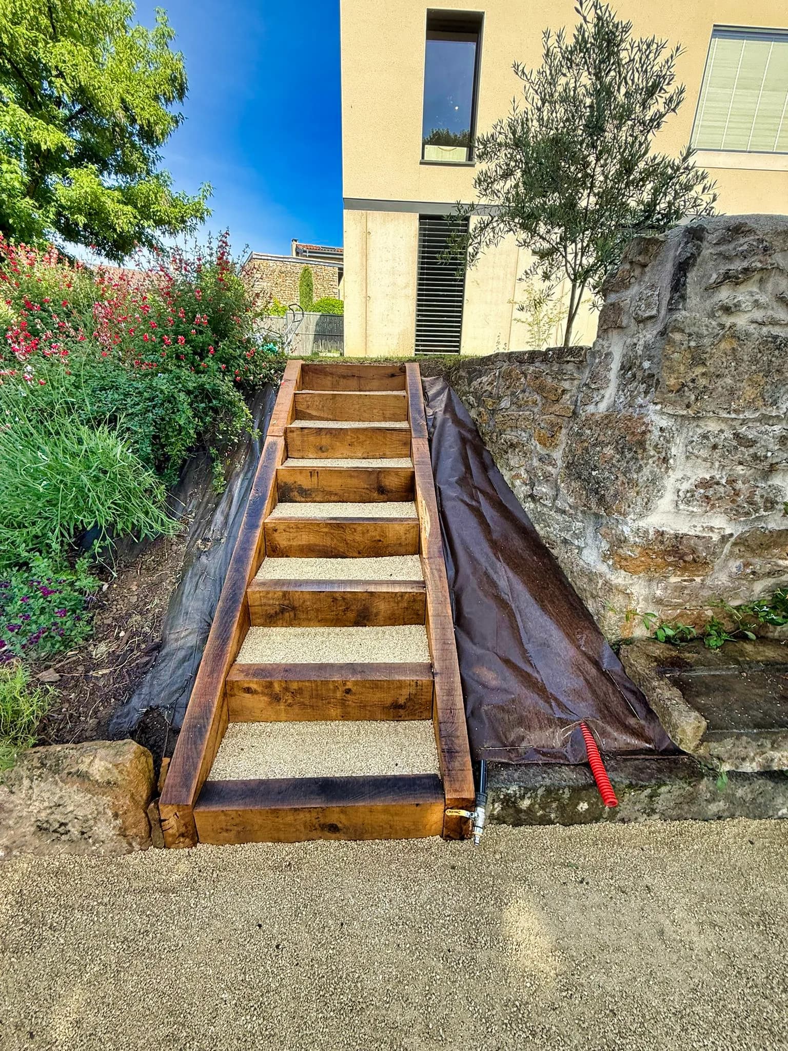 Escalier extérieur sur talus — Dardilly